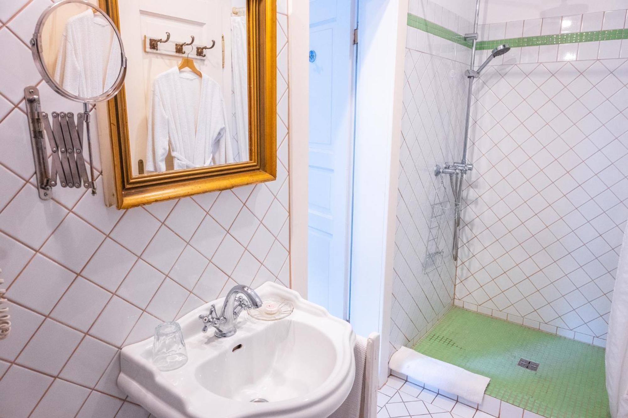 Family Hotel Okoř Екстериор снимка